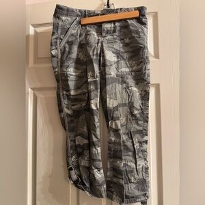 Democracy Men's Charcoal Camouflage Cargo Pants